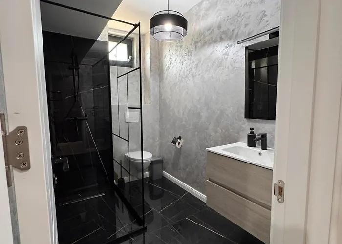 Magheru 克拉奥华